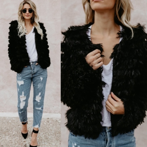 Twelve by Ontwealth Jackets & Blazers - Super soft faux fur jacket